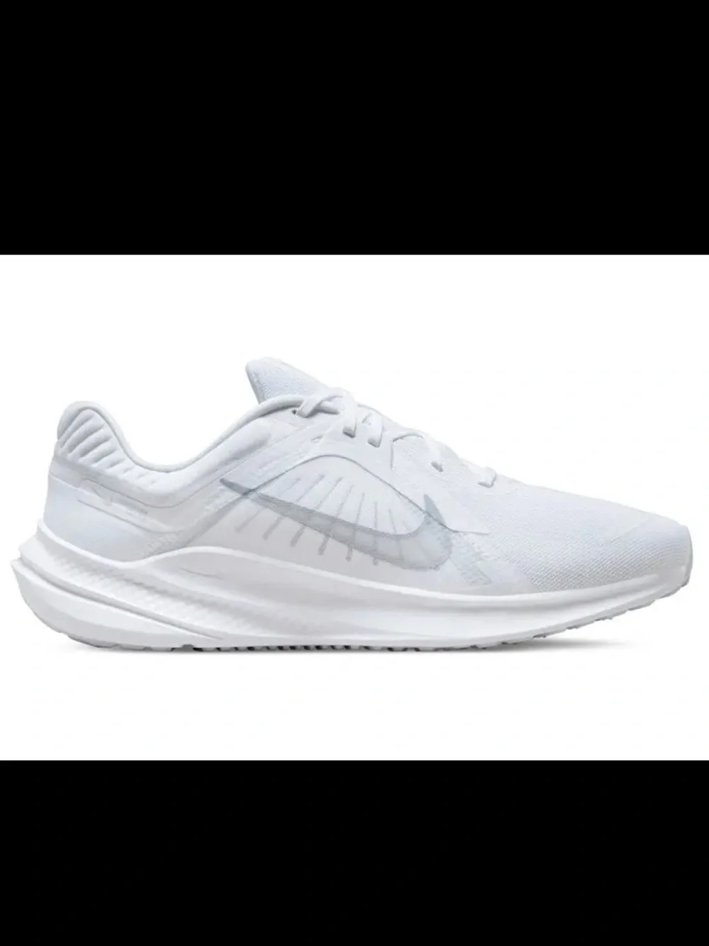Nike White Running Sneakers Nike quest 5 size 8